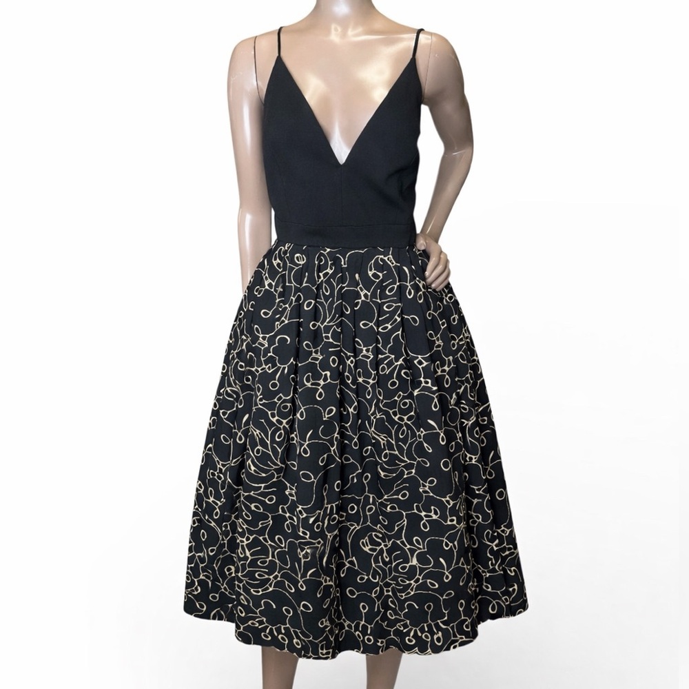 Maeve Anthropologie Strappy Eyelet Midi Flowy Dress Sz M Black Gold Metallic - Picture 3 of 8